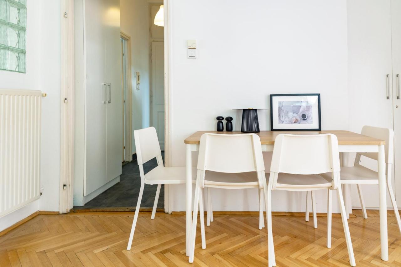 W25 Smart Apartment Budapest Luaran gambar