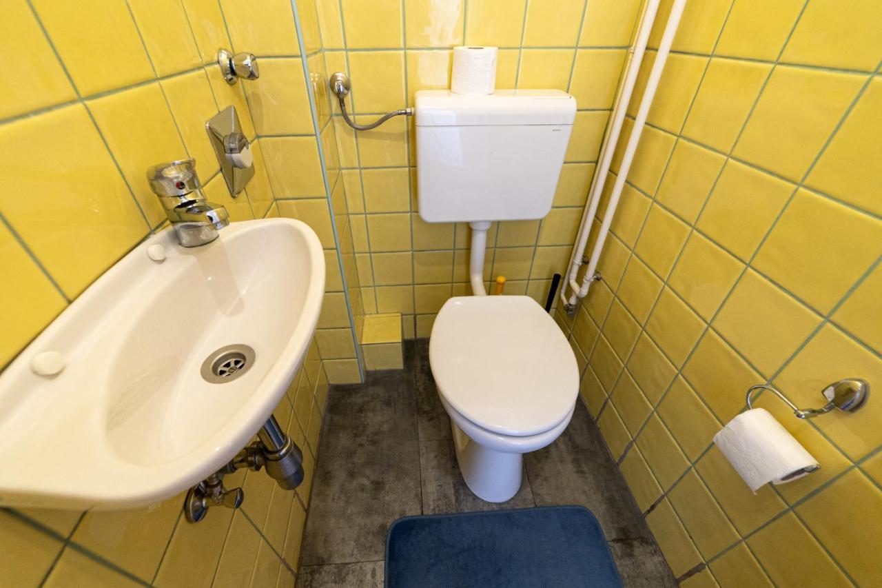 W25 Smart Apartment Budapest Luaran gambar