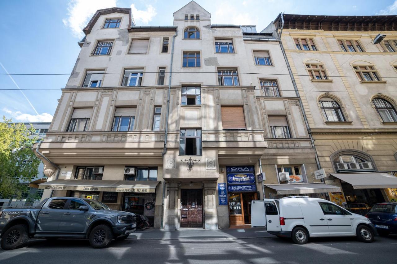 W25 Smart Apartment Budapest Luaran gambar
